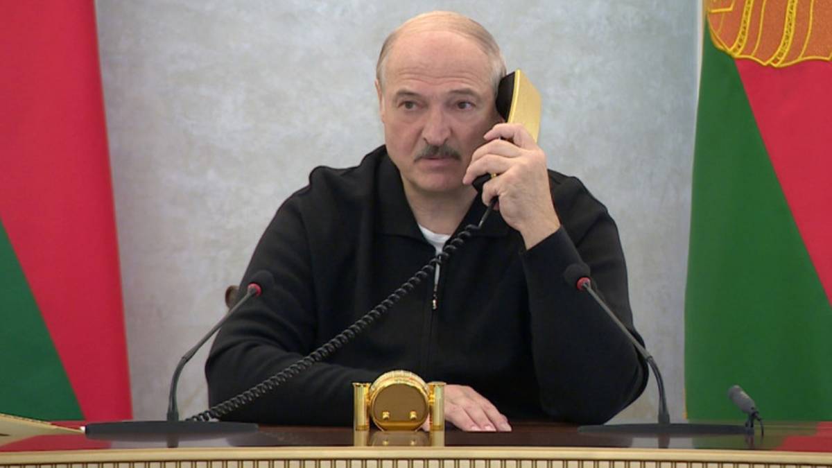 Prezydent USA zadzwonił do Alaksandra Łukaszenki. "1300 więźniów"