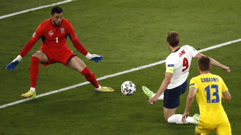 Euro 2020. Ukraina - Anglia 0:1. Gol Harry'ego Kane'a
