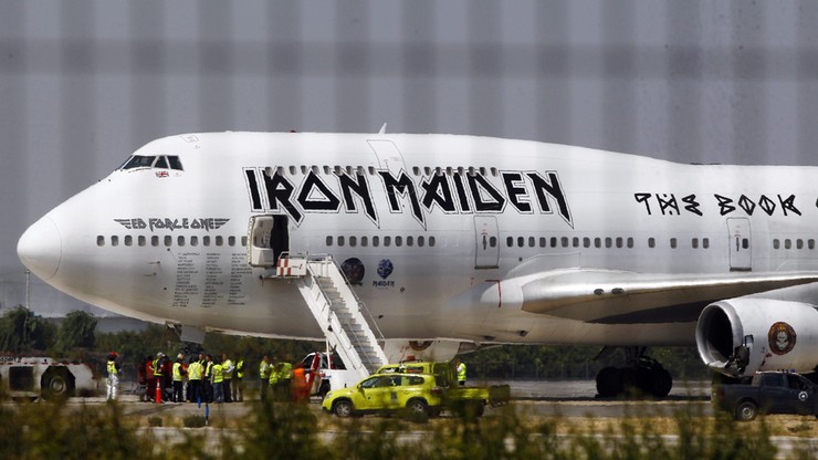 Wypadek samolotu zespołu Iron Maiden. Poważnie uszkodzony silnik
