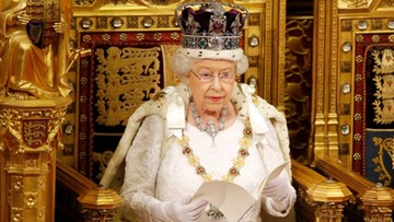 65 lat na tronie. Królowa Elżbieta II obchodzi "szafirowy jubileusz"
