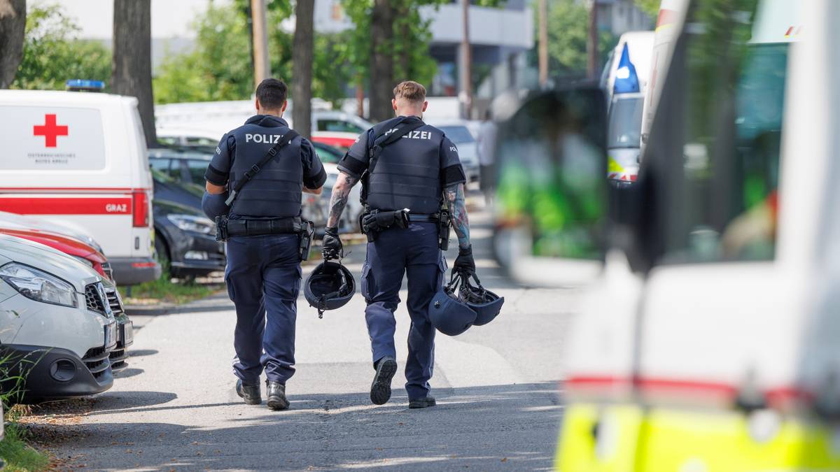 Nowe informacje o sprawcy ataku w Graz. Będzie trzydniowa żałoba narodowa