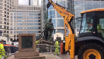 W Londynie usunięto pomnik właściciela niewolników. Na tym jednak nie koniec
