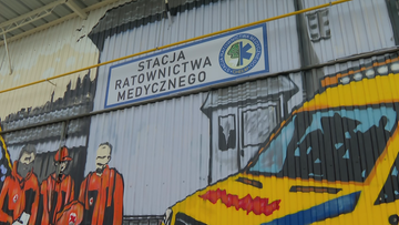 Zamalowany mural na stacji pogotowia ratunkowego. "Może ego, może zazdrość"