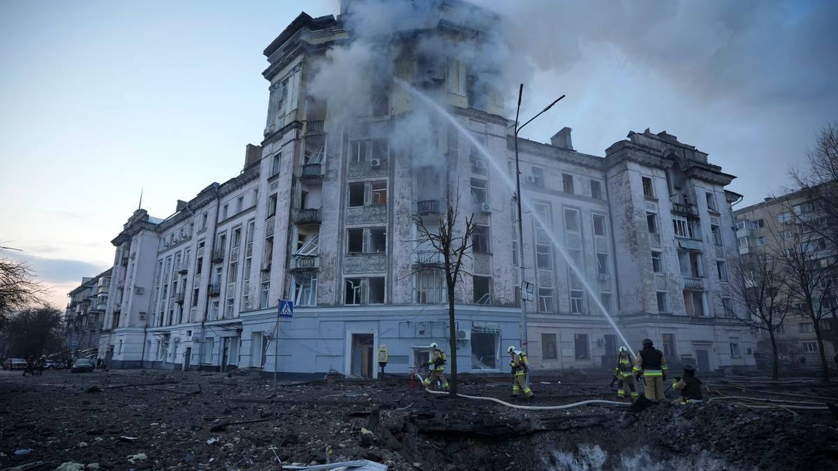 Wojna w Ukrainie. Rakietowy ostrzał Kijowa. Rosja zaatakowała nad ranem