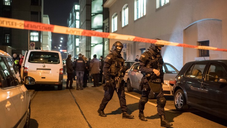 Trzech rannych w strzelaninie w ośrodku islamskim w Zurychu. Trwa pościg