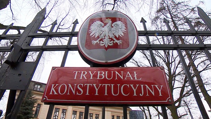 Zamiast "orzeczeń" - "rozstrzygnięcia". Sejm uchwalił przepisy ws. publikacji trzech wyroków TK