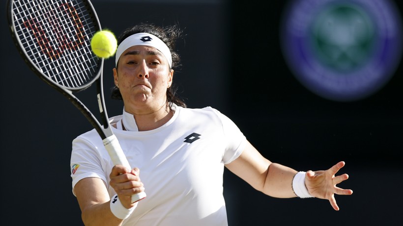 Wimbledon: Marie Bouzkova - Ons Jabeur. Faworytka gra dalej