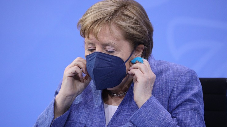 Merkel zapowiada trzecią dawkę. "Szczepienia odświeżające"