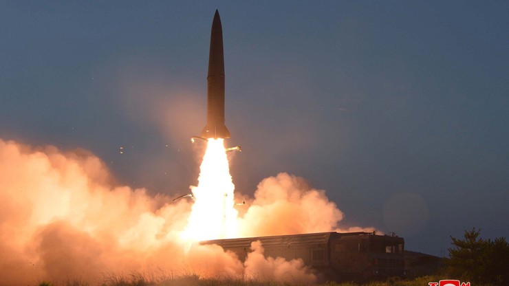 Korea Północna: testowane rakiety były "nowego typu" i przeleciały 600 km