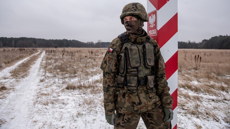 Straż Graniczna: w rejonie Czeremchy 28-osobowa grupa forsowała granicę; pogranicznicy zaatakowani