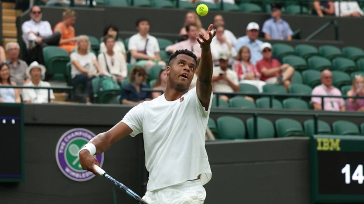 Niesamowity wyczyn na Wimbledonie! Zobacz najszybszy serwis w historii! (WIDEO)