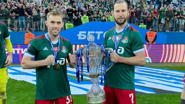 Grzegorz Krychowiak i Maciej Rybus z Pucharem Rosji
