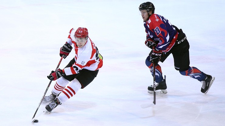 Trzech reprezentantów Polski w hokeju na lodzie zakażonych koronawirusem
