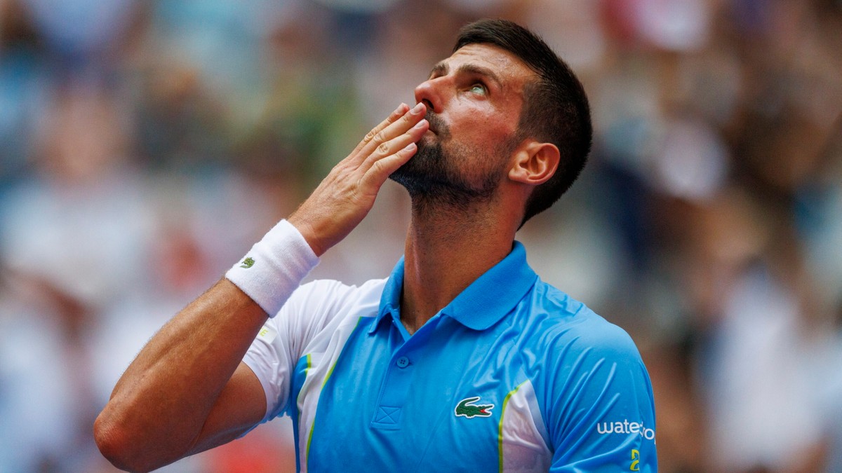 Novak Djokovic wygrał i zaśpiewał. Serb w półfinale US Open