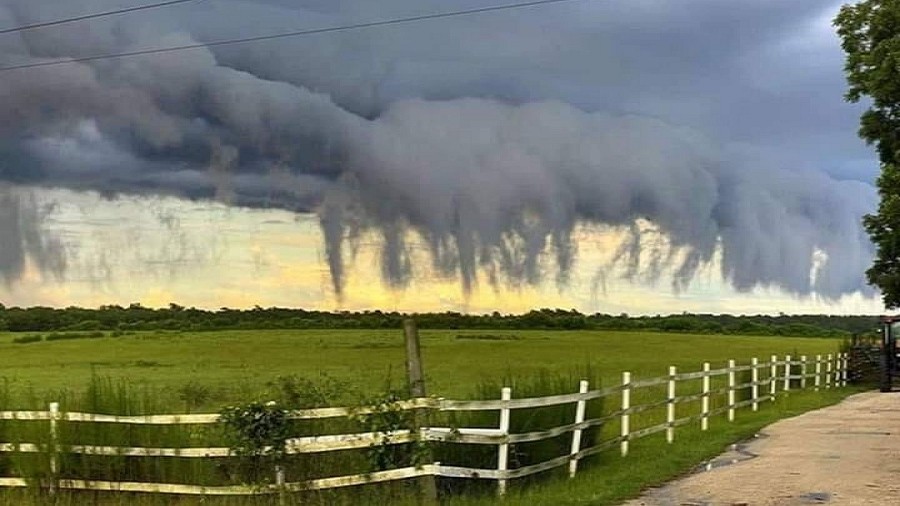 Chmura Pannus nad Karoliną Południową. Fot. Zachary Lane.