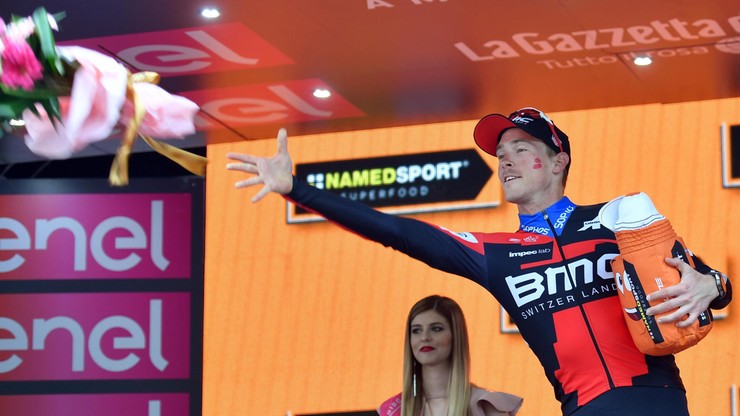 Giro d'Italia: Dennis wygrał czasówkę, Yates nadal liderem