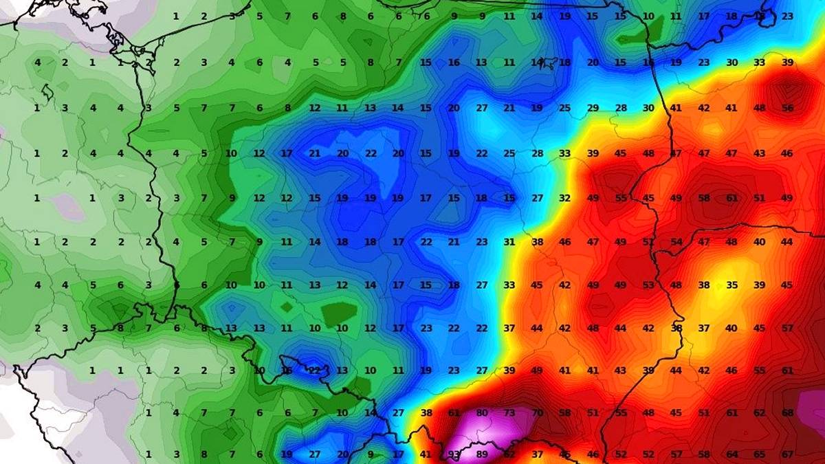 W drugiej połowie maja czekają nas duże zmiany. Fot. wxcharts.com