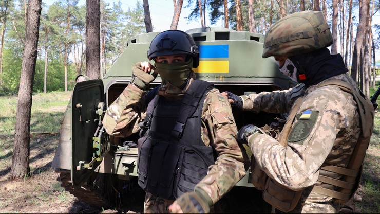 Wojna w Ukrainie. Armie uzgodniły dostawy broni z USA. Zapowiedź powrotu amerykańskich dyplomatów