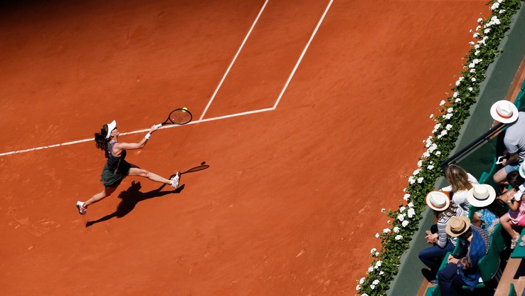 French Open: Radwańska i Linette zagrają na największym korcie