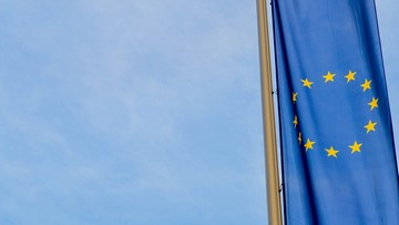 KE: instytucje UE nie padły ofiarą cyberataku, monitorujemy sytuację