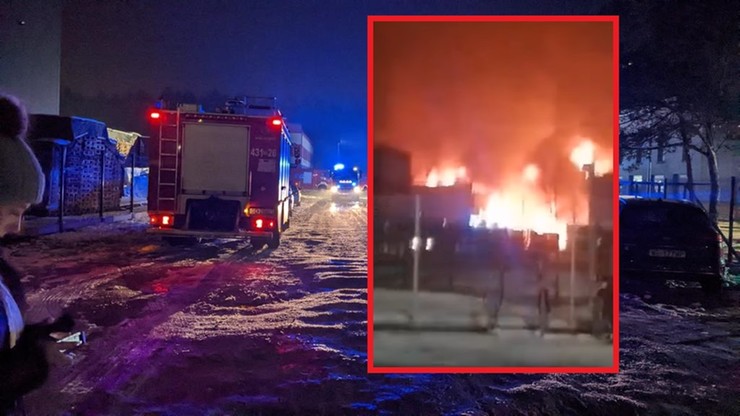 Gdynia. Pożar hali magazynowej przy ul. Chwaszczyńskiej