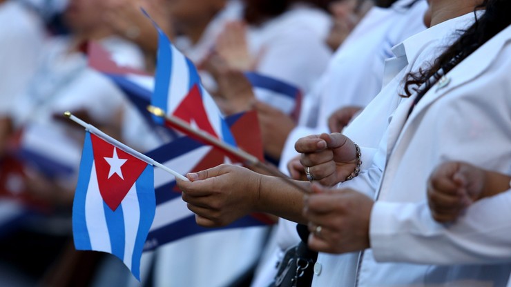 Rzecznik Białego Domu: zbliżenie USA i Kuby jest korzystne dla obu stron