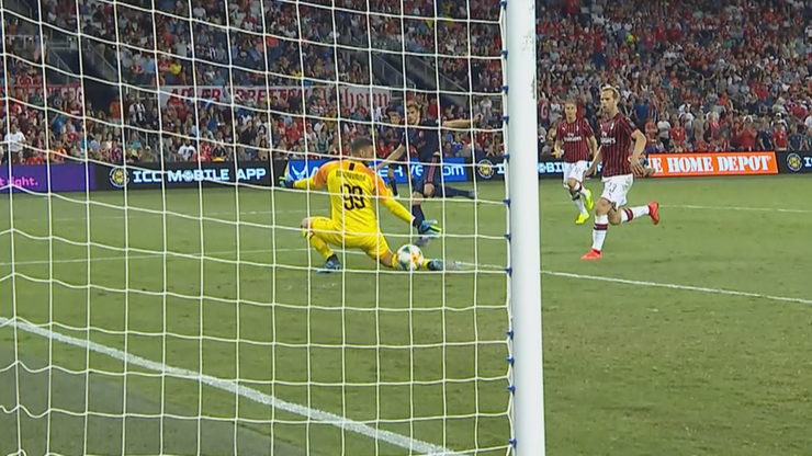 ICC: Nieudany pojedynek Lewandowskiego z Piątkiem. Bayern lepszy od Milanu