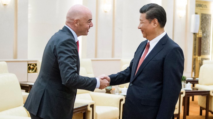 Prezydent Chin spotkał się z Infantino