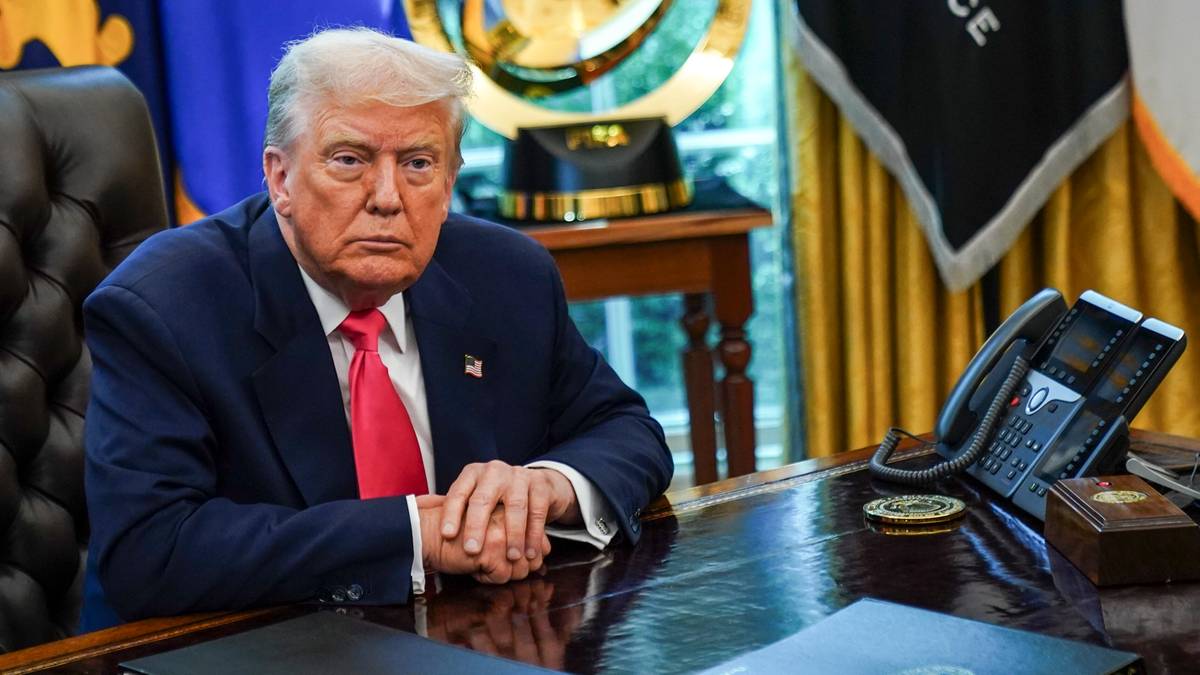 Trump przerwał rozmowy z europejskimi liderami i zadzwonił do Putina. Kreml komentuje