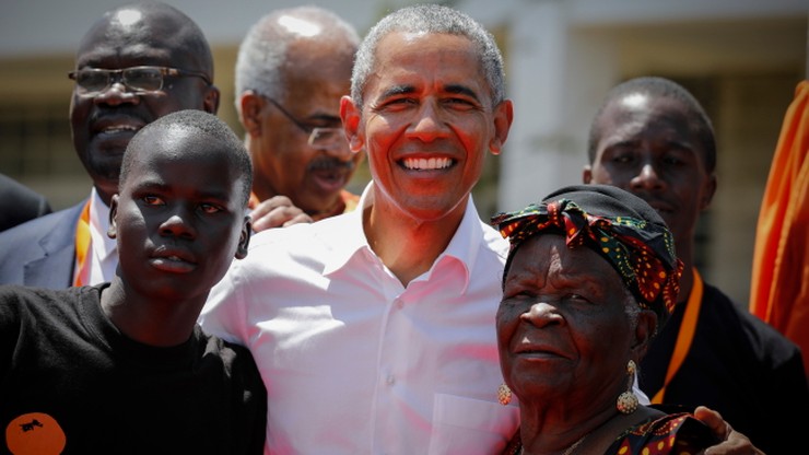 Obama odwiedził rodzinną wioskę swojego ojca w Kenii. "Każdy tutaj jest moim kuzynem"