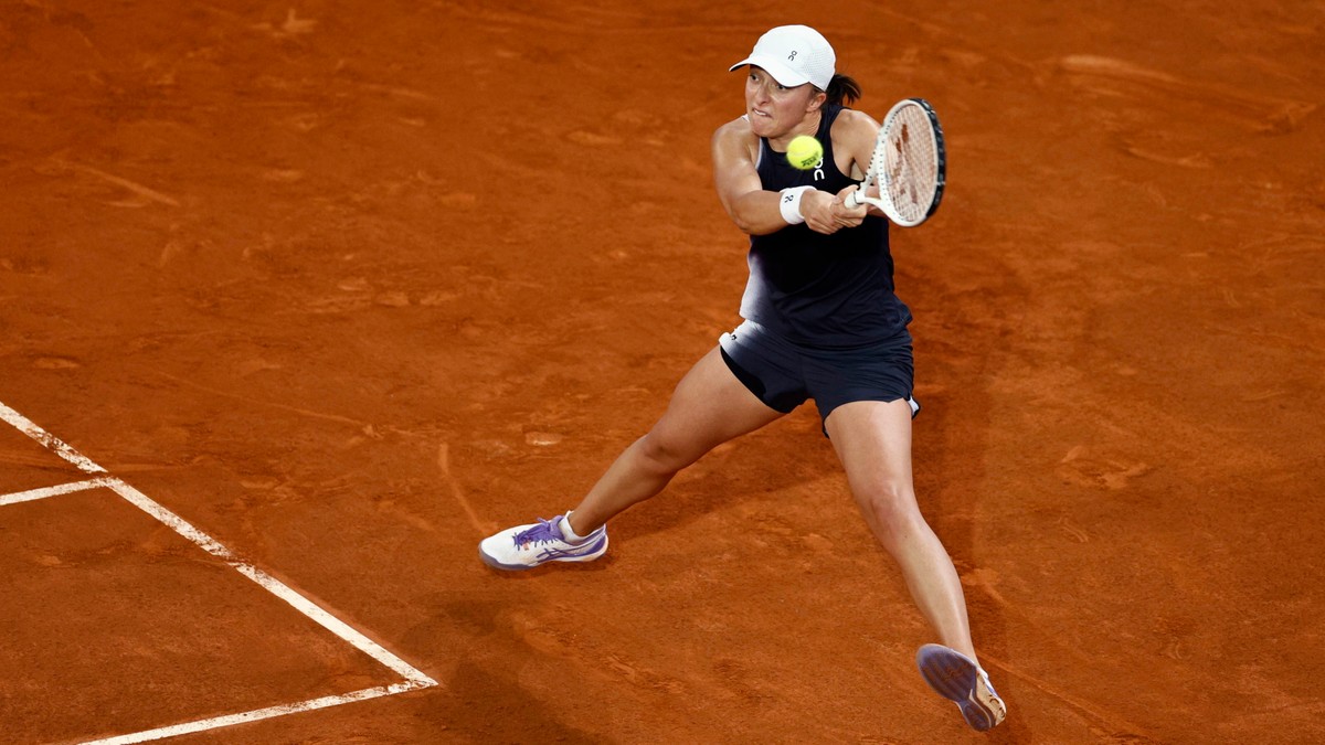 Professional tennis players in Madrid: Iga Świątek – Jekaterina Aleksandrowa.  Live coverage and score