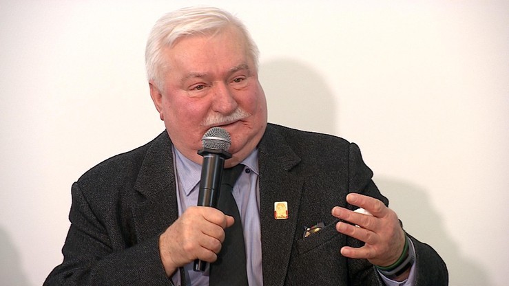 Wałęsa opublikował dokumenty UOP. Sprawa trafiła do prokuratury w Poznaniu