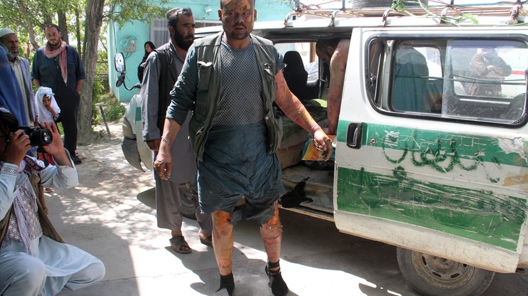 Zderzenie autobusów i cysterny w Afganistanie. 52 zabitych i dziesiątki rannych