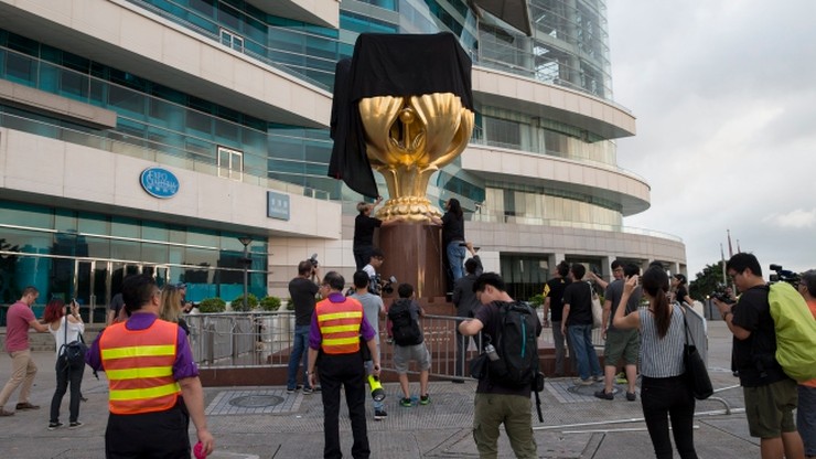 Protest przeciwko wizycie prezydenta Chin w Hongkongu
