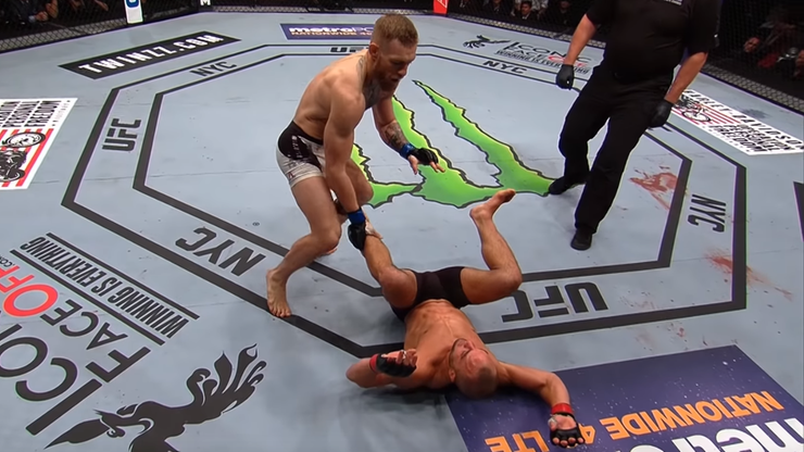 UFC: McGregor efektownie pokonał Alvareza i został podwójnym mistrzem (WIDEO)