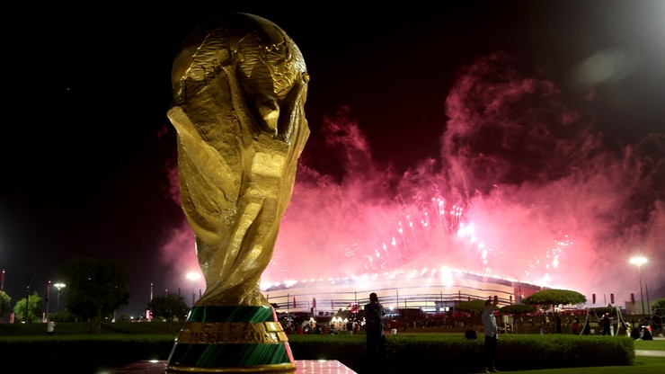 Katar. Rozpoczęły się Mistrzostwa Świata w Piłce Nożnej. Poza sportem, kontrowersje