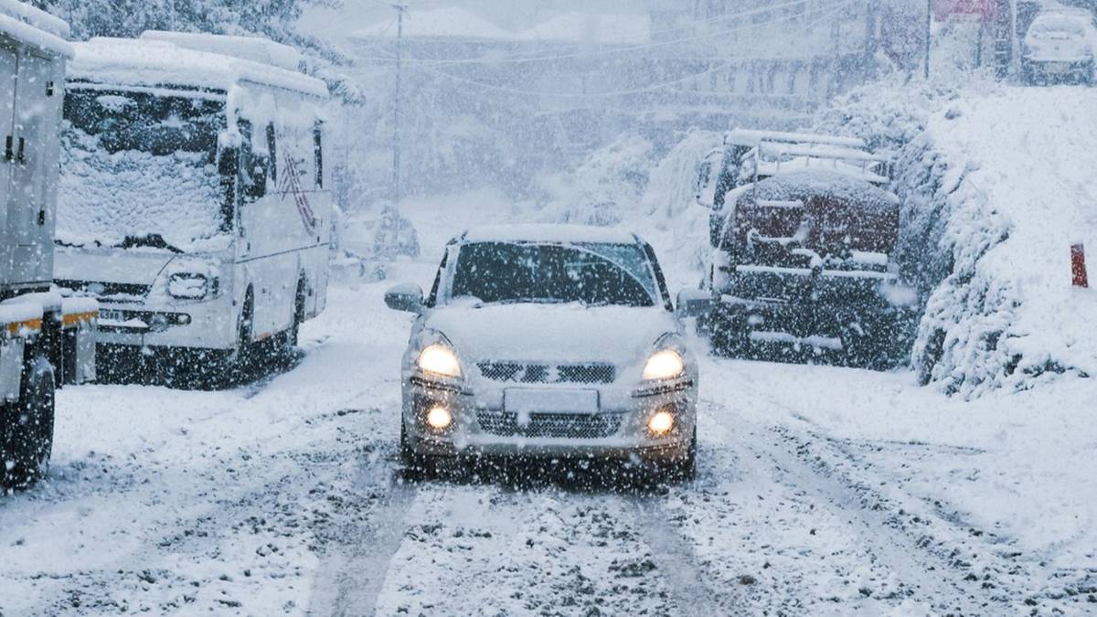 Nadciąga potężna śnieżyca. choćby pół metra, alert III stopnia