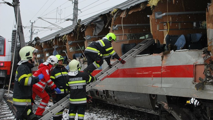Katastrofa kolejowa w Austrii. Co najmniej jedna osoba nie żyje, a 20 zostało rannych