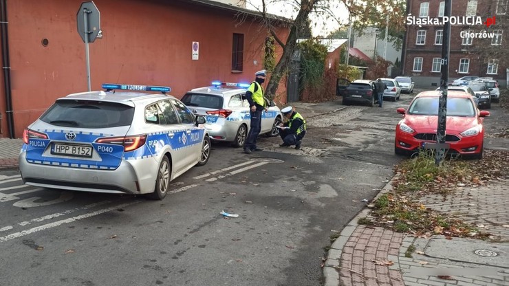 Śląskie. Pijany kierowca uciekał przed policją ulicami Chorzowa i Bytomia. Staranował radiowóz