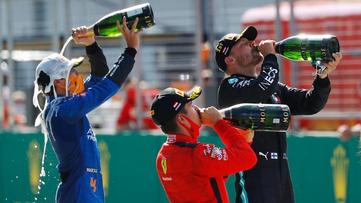 Magazyn Formuły 1: Bottas triumfował w "szalonym" wyścigu w Austrii