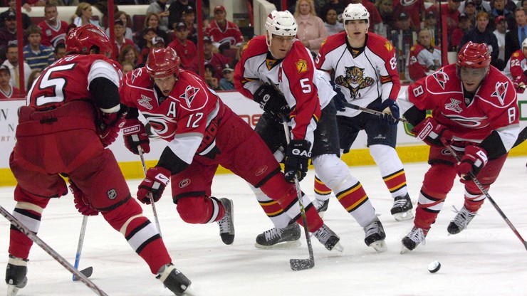 NHL: Udany powrót Trochecka i zwycięstwo "Panter"
