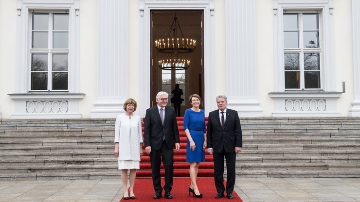 Steinmeier symbolicznie przejął prezydenturę. Zaprzysiężenie w środę