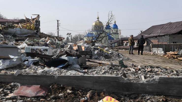 Wojna w Ukrainie. Do sieci trafiły filmy i zdjęcia spod Kijowa. "Ogromne zniszczenia i ciała ofiar"