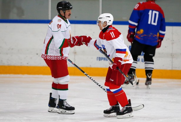 Putin i Łukaszenka grali w jednej drużynie