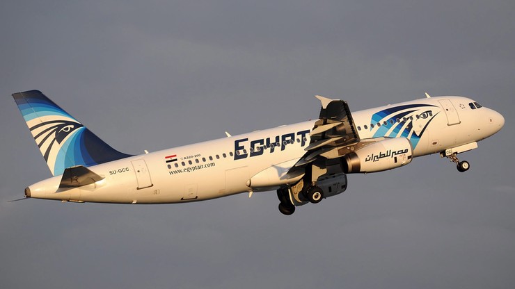 Z kosmosu dostrzeżono wyciek paliwa w rejonie katastrofy samolotu EgyptAir
