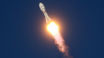 Rosjanie "zgubili" satelitę kilka godzin po starcie rakiety. Agencja kosmiczna straciła z nim kontakt