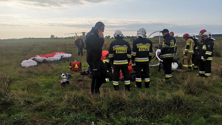 Wypadek paralotni w Wielkopolsce. 55-letni pilot został ranny