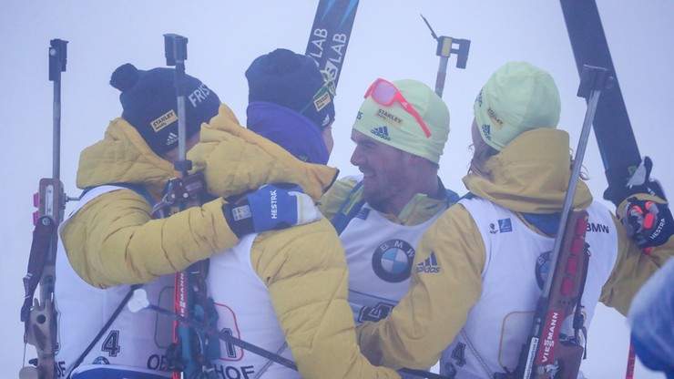 PŚ w biathlonie: Niespodziewany triumf Szwedów w sztafecie