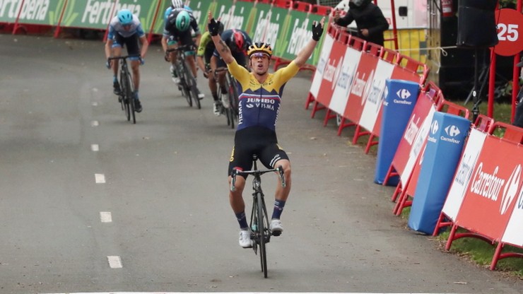 Vuelta a Espana: Primoz Roglic wygrał pierwszy etap. Polacy daleko