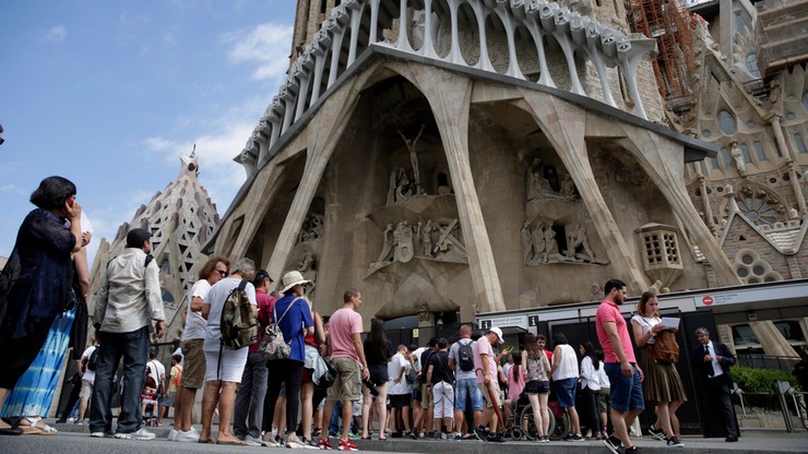 Media: terroryści planowali zamach na bazylikę Sagrada Familia w Barcelonie